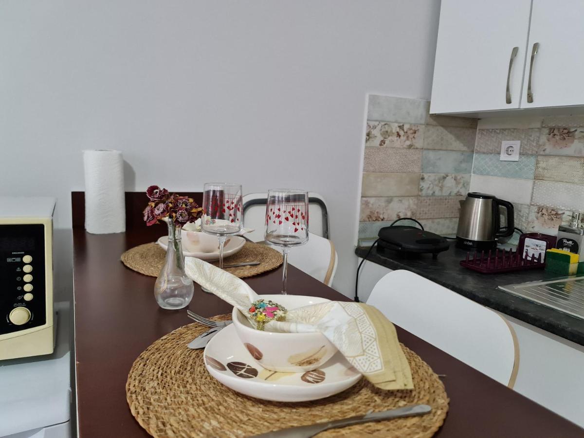 Peramira Apartment Istanbul Exterior photo